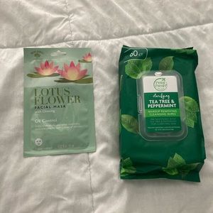 2/$13 Facial mask and make up wipes
